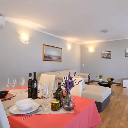 Apartmán Gorgeous In Near Sea Poreč