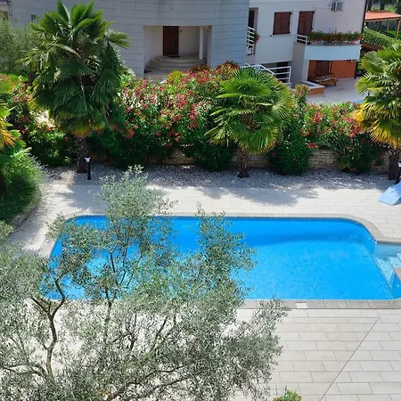 Gorgeous In Near Sea Apartmán Poreč